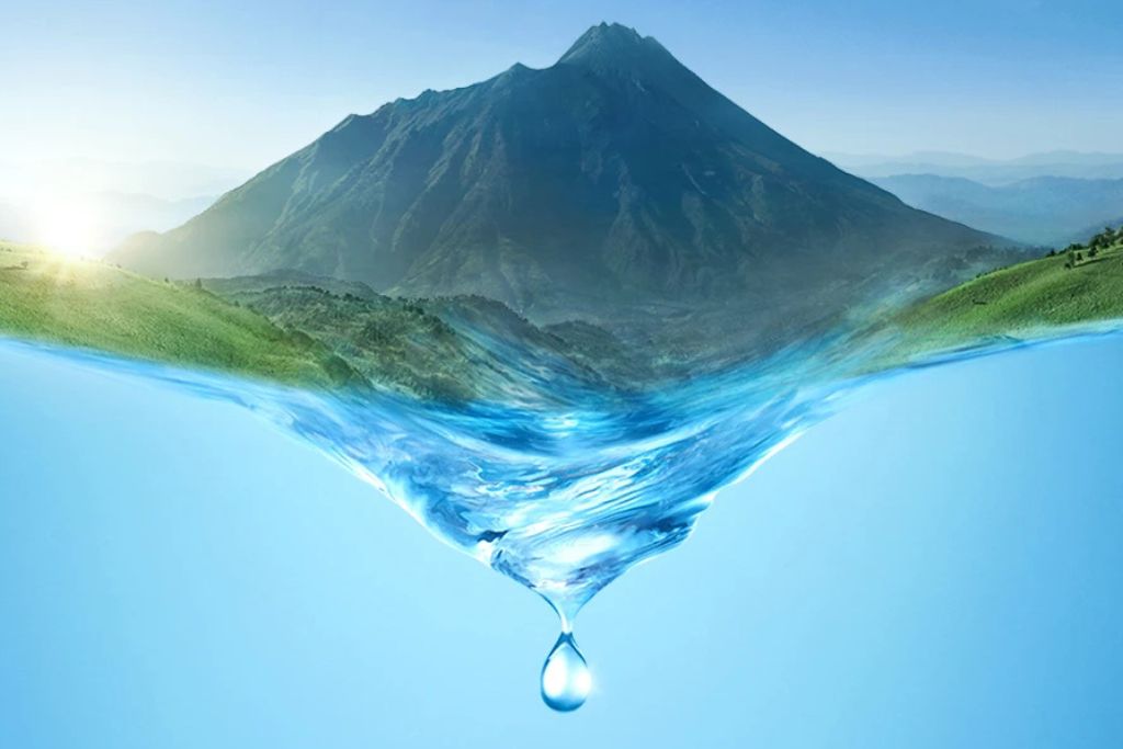 Ilustrasi air pegunungan alami